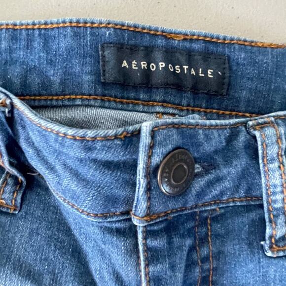 Aero Jean Short Light Blue Wash Distressed Torn Holes Denim Inseam 3 Cuffed Sz 2 - Picture 5 of 7